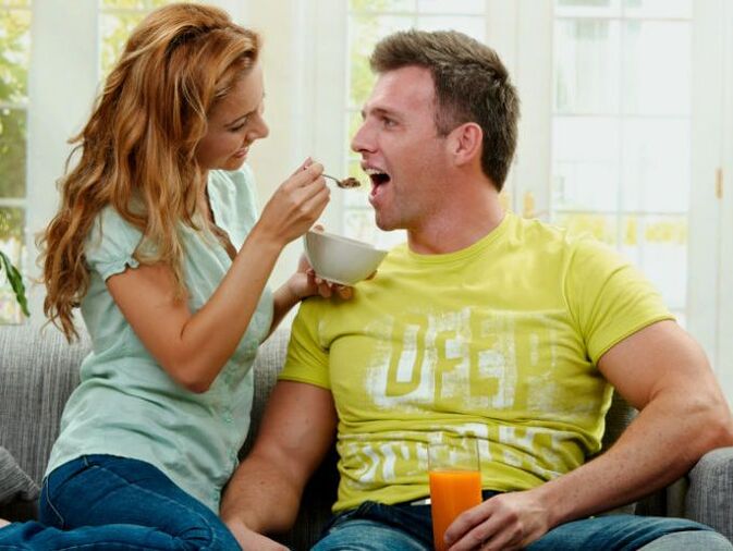 Die richtige Ernährung ist der Schlüssel zur Gesundheit von Männern, einschließlich der sexuellen Gesundheit.